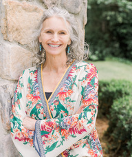 Book an Appointment with Rochelle Davis for Chiropractic