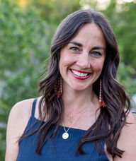 Book an Appointment with Teresa Thissen for Acupuncture