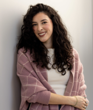 Book an Appointment with Mariah Guzman for Reiki