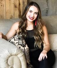 Book an Appointment with Morgan Rash for VI Peel