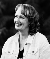 Book an Appointment with Danniell Hurst at Pilchuck Plaza